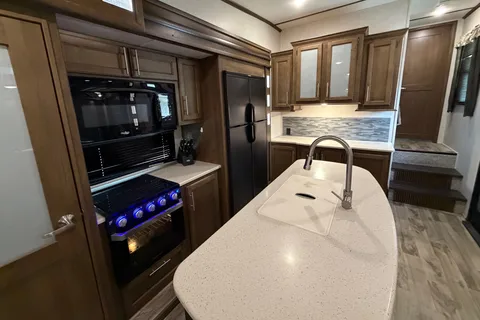 Keystone Cougar Fifth Wheel