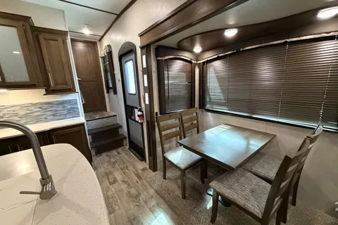 Keystone Cougar Fifth Wheel