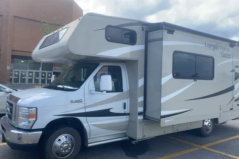 Fleet #C8 Class C with Dinette Slideout – Luxury Family Travel (Sleeps 4 Adults, 2 Children)