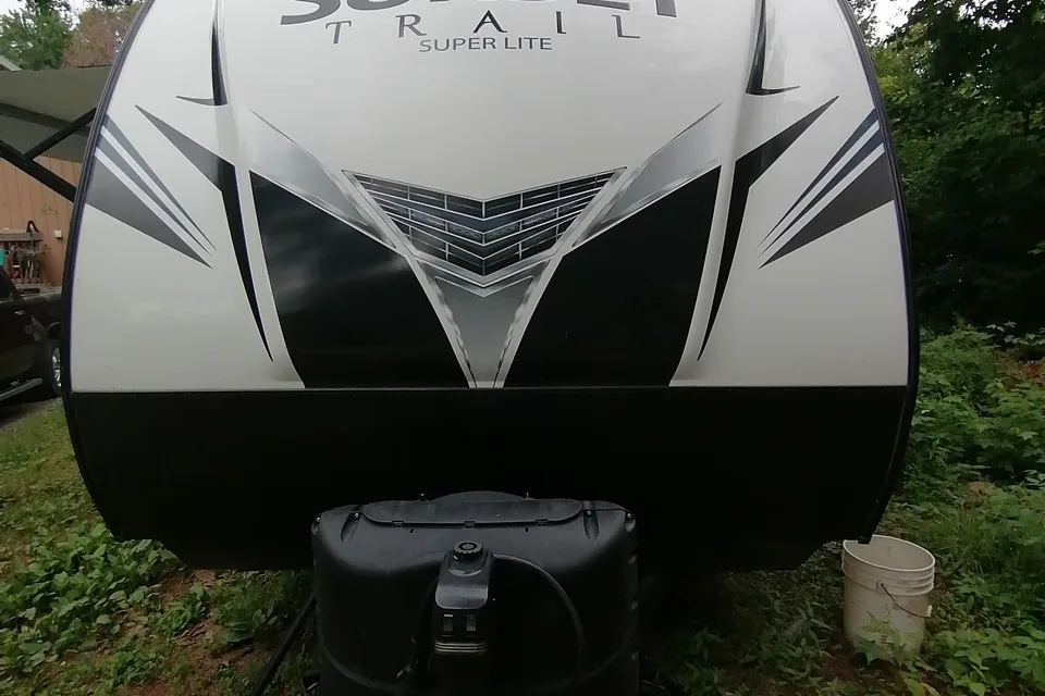 Larry's Sunset Park RV 251RK sunset Travel Trailer