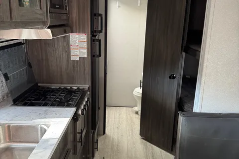 Matt's Shasta 19 Travel Trailer