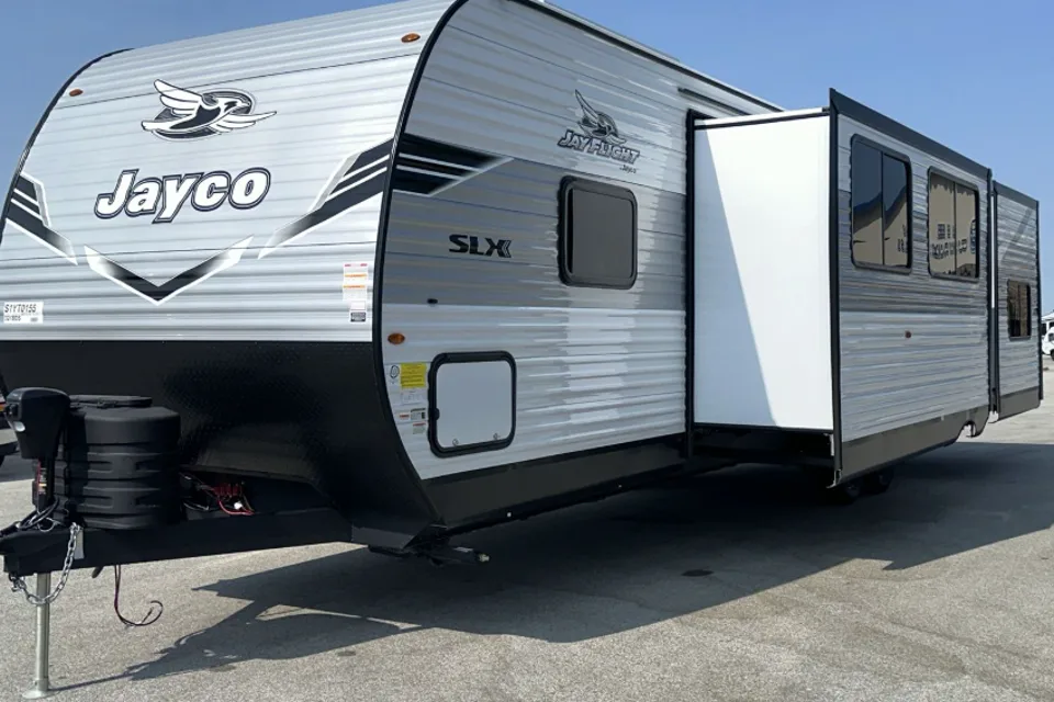 NEW, LUXURIOUS & LARGE Jayco Travel Trailer