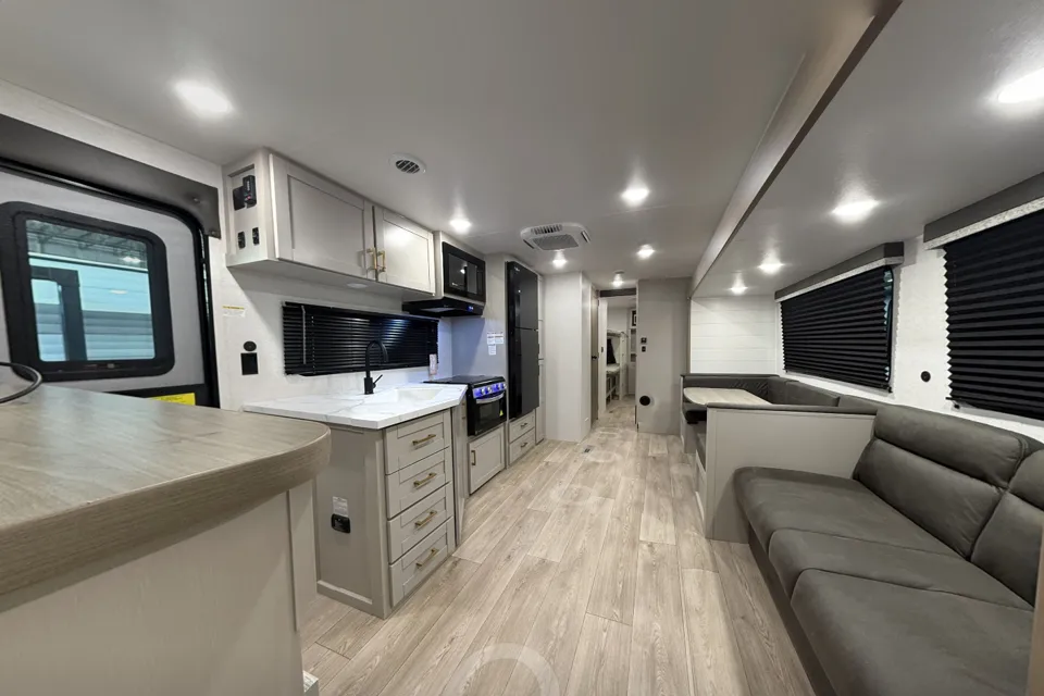 NEW, LUXURIOUS & LARGE Jayco Travel Trailer