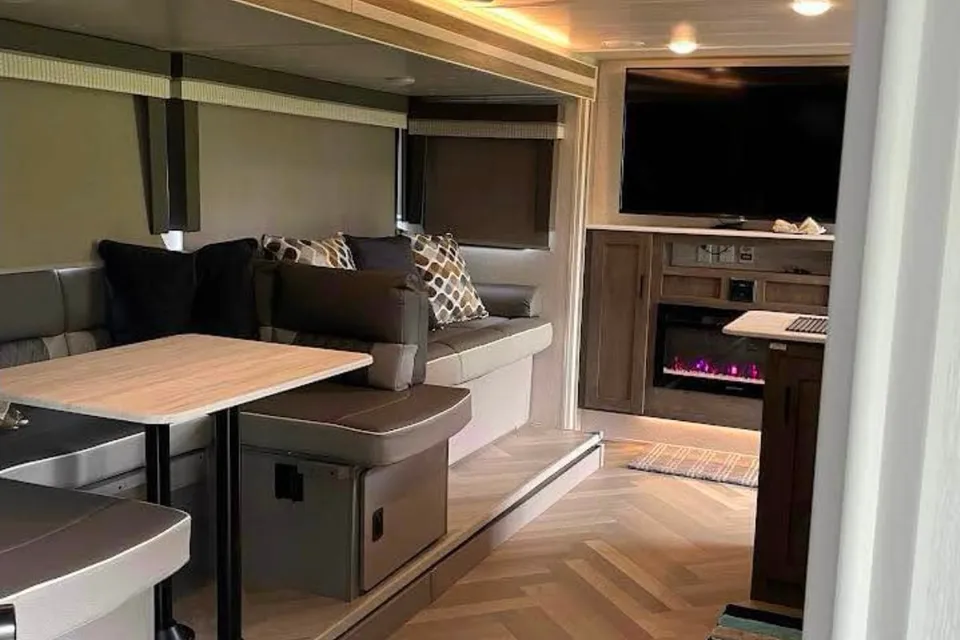 2022 Forest River Salem Cruise Lite Travel Trailer - Great for Family Getaways