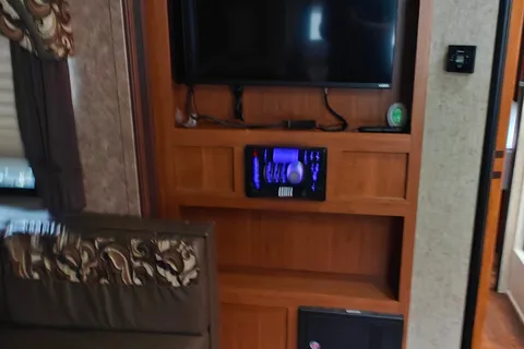 Skyline Koala 26SS Travel Trailer