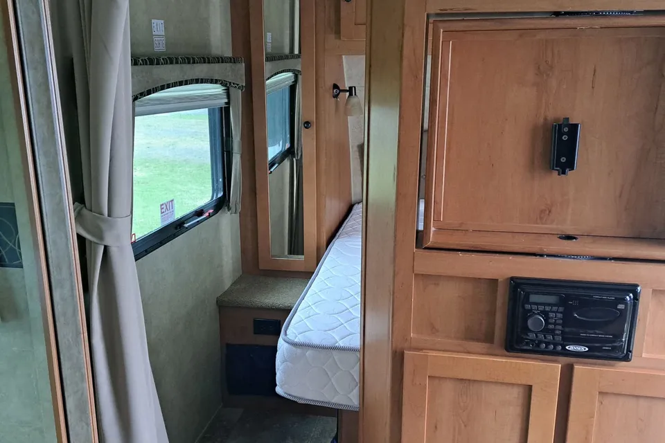 Family-Friendly Shadow Cruiser | Sleeps 8
