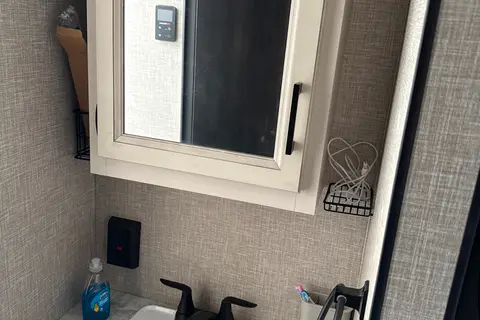 Party of 6 Jayco Jay Flight Travel Trailer