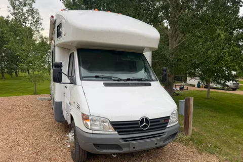 Alex's Winnebago Dodge sprinter Class C