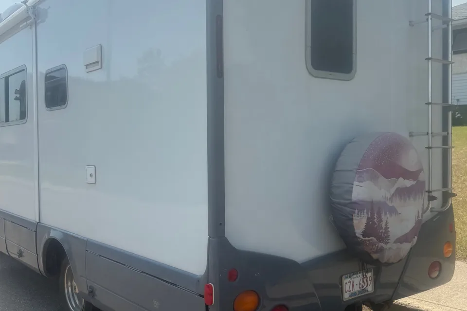 Alex's Winnebago Dodge sprinter Class C