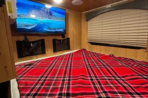 Pingkan's Sunray 109 Classic Travel Trailer