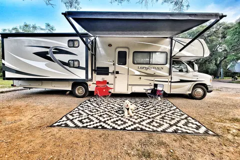 Completely Revonated! "Lucky" the Leprechaun Bunkhouse *Sleeps 10*