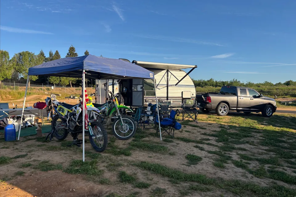 JEREMY's Forest River RP 17 2bike or 1 quad Toy Hauler