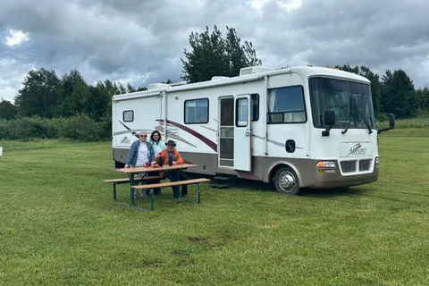 “Gilberte”Tiffin Motorhomes Allegro bus  Class A
