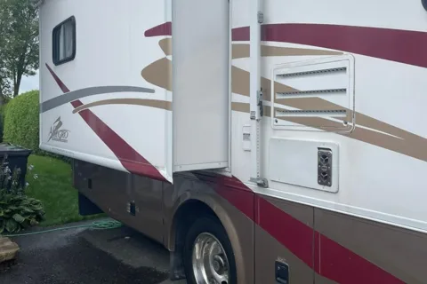 “Gilberte”Tiffin Motorhomes Allegro bus  Class A