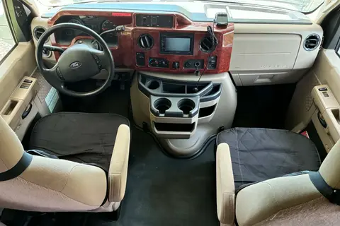 Forrest's Winnebago Chalet Class C