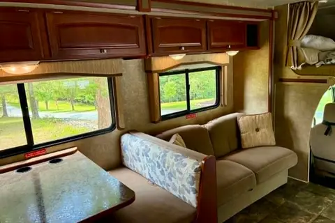 Forrest's Winnebago Chalet Class C