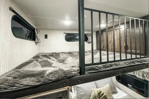 Forest River 3440BH Fifth Wheel