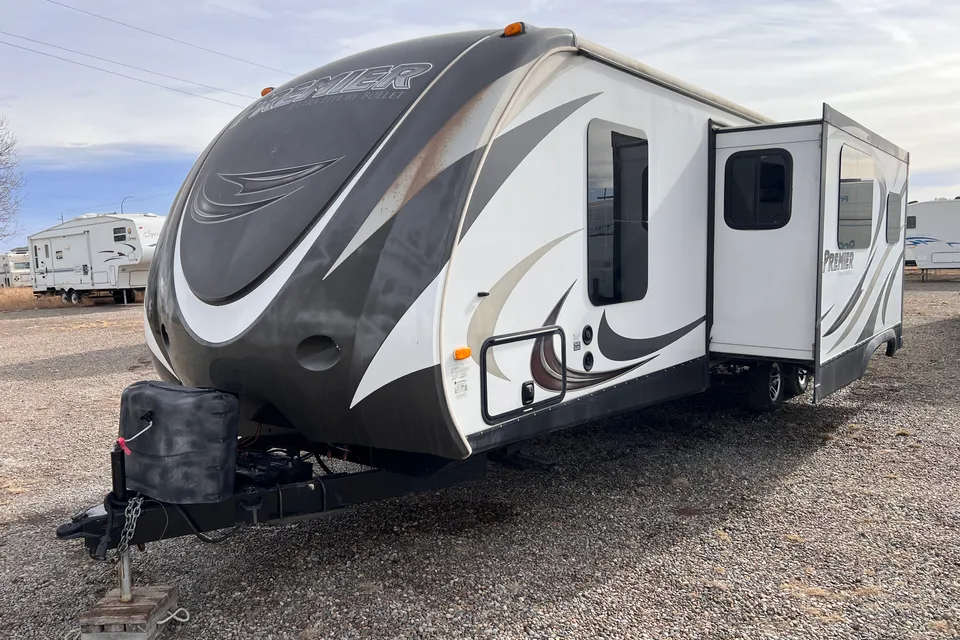 Skyline's Keystone Bullet 32BHPR Travel Trailer