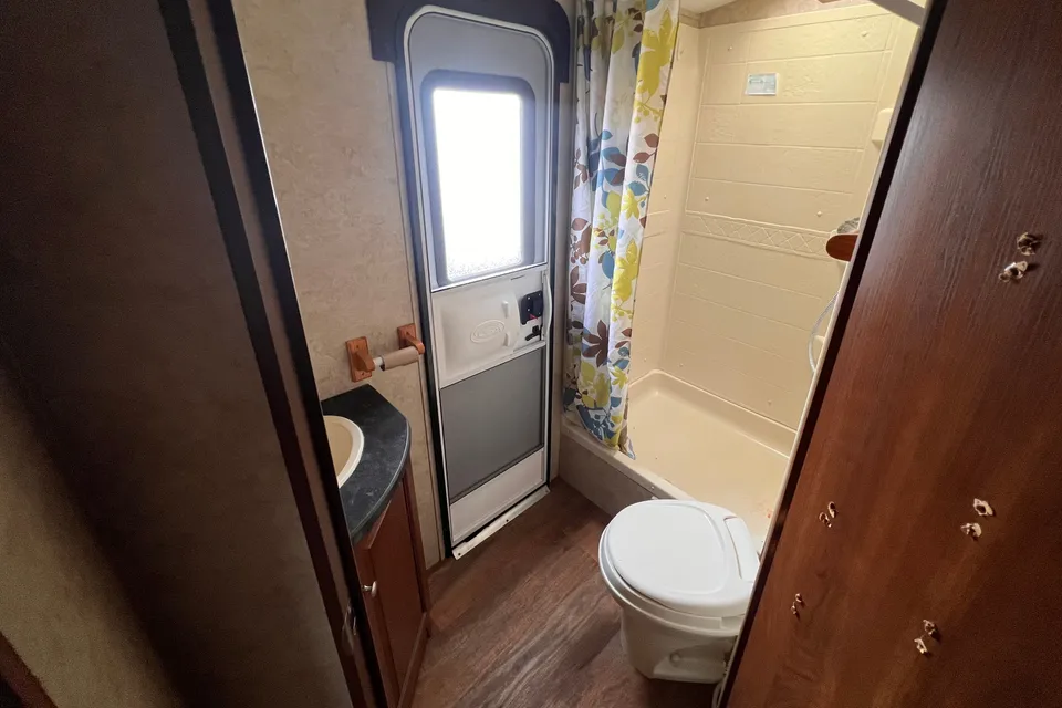Skyline's Keystone Bullet 32BHPR Travel Trailer