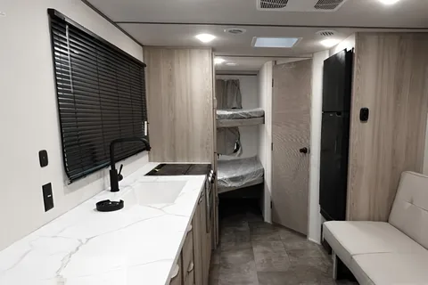 2025 Forest River Salem 266BHLE (Salem3) Travel Trailer sleeps 6