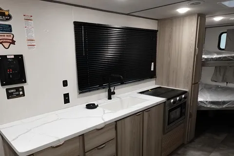 2025 Forest River Salem 266BHLE (Salem3) Travel Trailer sleeps 6