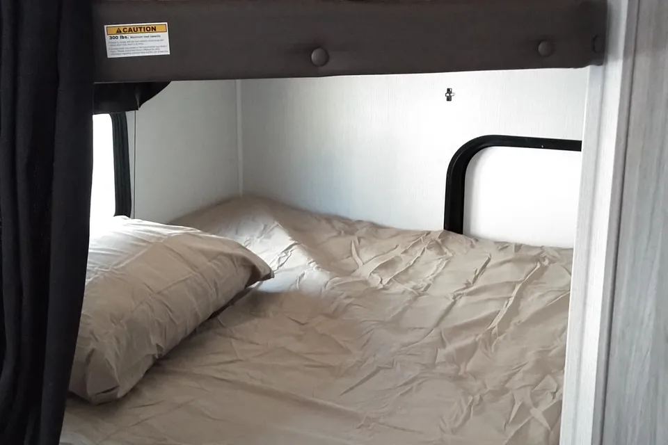 Full queen, plus 2 double bunks! Delivery available!
