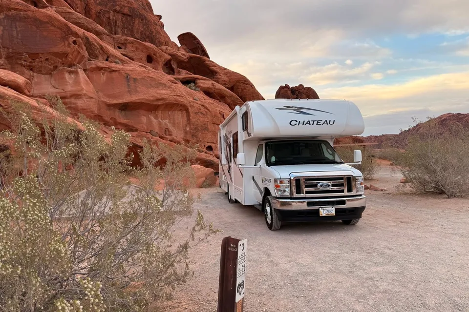Brand new 2026 Thor Chateau 30ft. with free private shuttle -Lola
