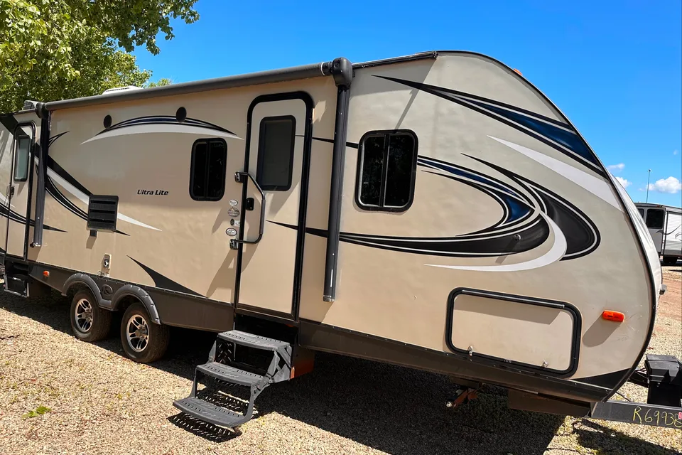 Sleeps 10 Keystone Bullet Ultralight Travel Trailer