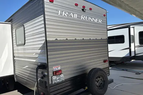 Eddie’s Pet Friendly Heartland Trail Runner Travel Trailer