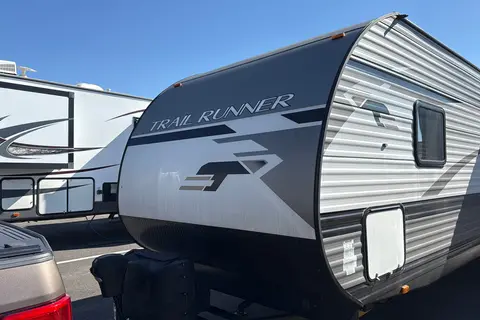 Eddie’s Pet Friendly Heartland Trail Runner Travel Trailer