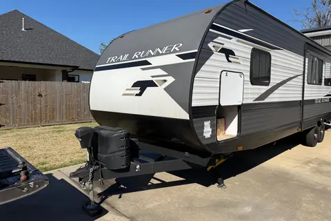Eddie’s Pet Friendly Heartland Trail Runner Travel Trailer