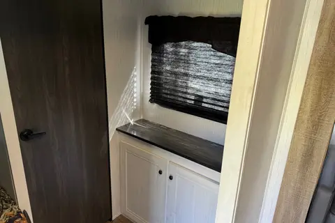 Eddie’s Pet Friendly Heartland Trail Runner Travel Trailer