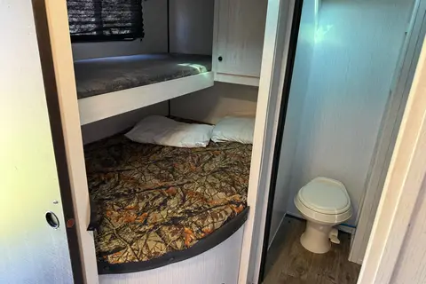 Eddie’s Pet Friendly Heartland Trail Runner Travel Trailer