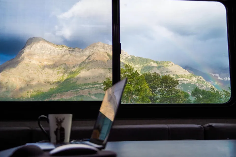 Camp-a-Lot Castle - 2022 Jayco Jay Flight 24RBS