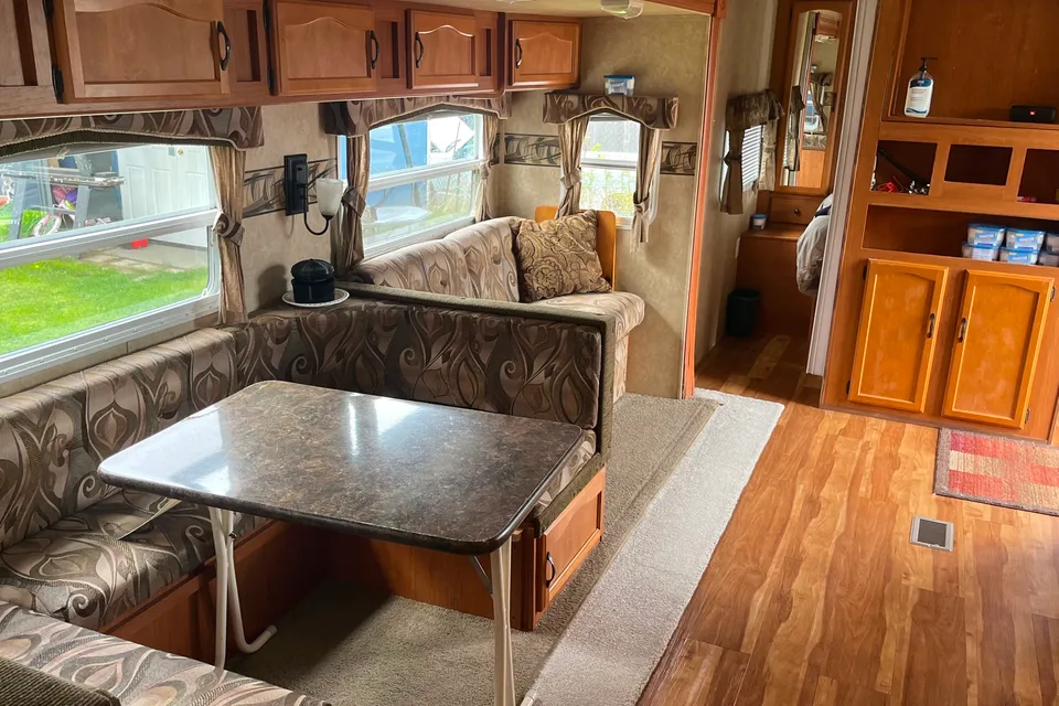 Ed's Wildwood by Forest River