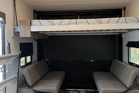 Joe's Coachmen Adrenaline  30GS Toy Hauler