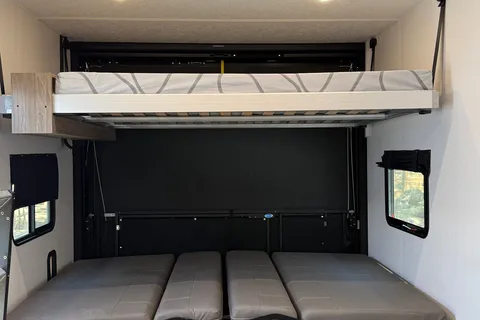 Joe's Coachmen Adrenaline  30GS Toy Hauler