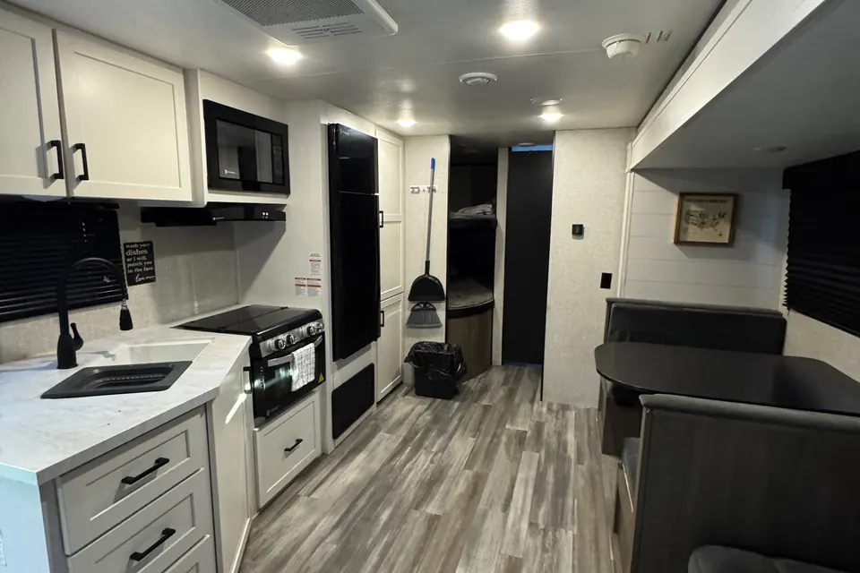Devin's Jayco Jay Flight 261BH Travel Trailer