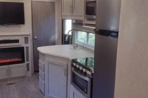 Aurora RV with Bunk Room: Fully Equipped: No Prep Fee: Delivery Available($85)