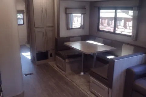 Aurora RV with Bunk Room: Fully Equipped: No Prep Fee: Delivery Available($85)