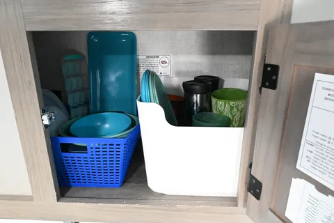 Modern Camper with Plentiful Amenities