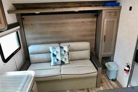 Modern Camper with Plentiful Amenities