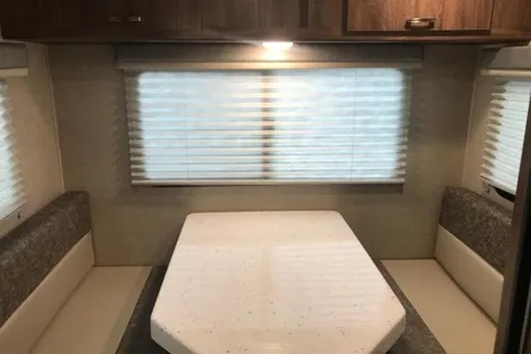 Aura 20