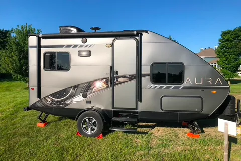 Aura 20