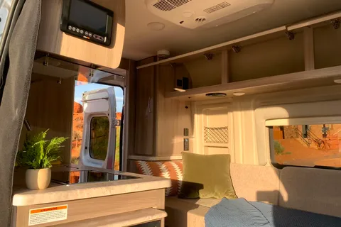 Thor Motor Coach Scope Class B