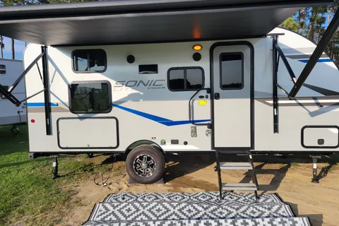 Ethan's Venture Sonic lite Travel Trailer