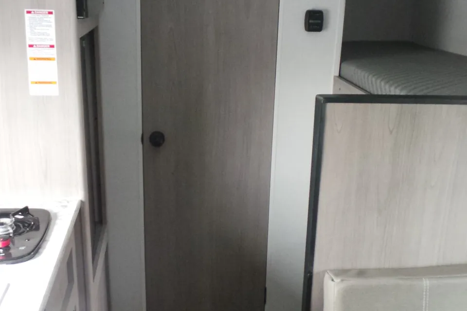 SDRV Rentals Keystone Colorado 17DHC Travel Trailer