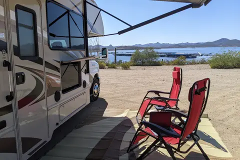 Solar, spacious and fully loaded!!