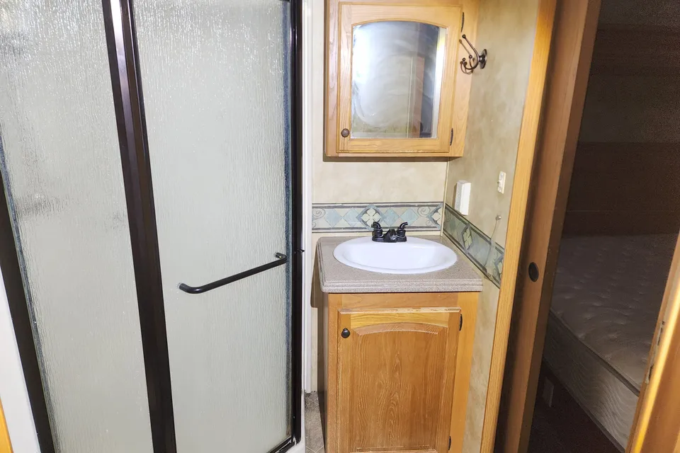 Top Pick Bighorn Fifth Wheel