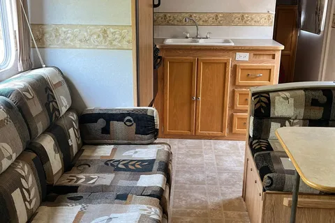 Jake's Westwind WT264 Travel Trailer